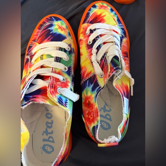 Women’s size 5 Colorful Tie-Dye 
New Sneakers 
Anti-slip Orange Soles - Picture 7 of 8